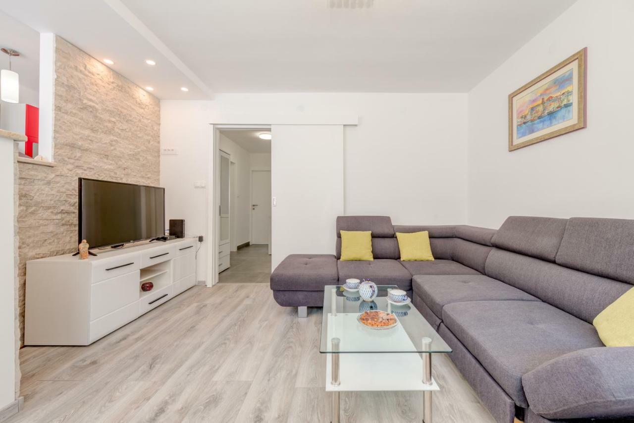 Ferienwohnung Kate Omiš Exterior foto