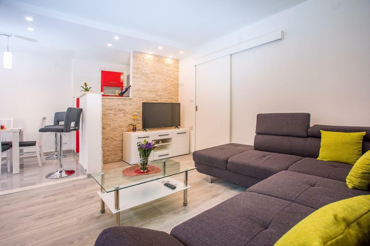 Ferienwohnung Kate Omiš Exterior foto