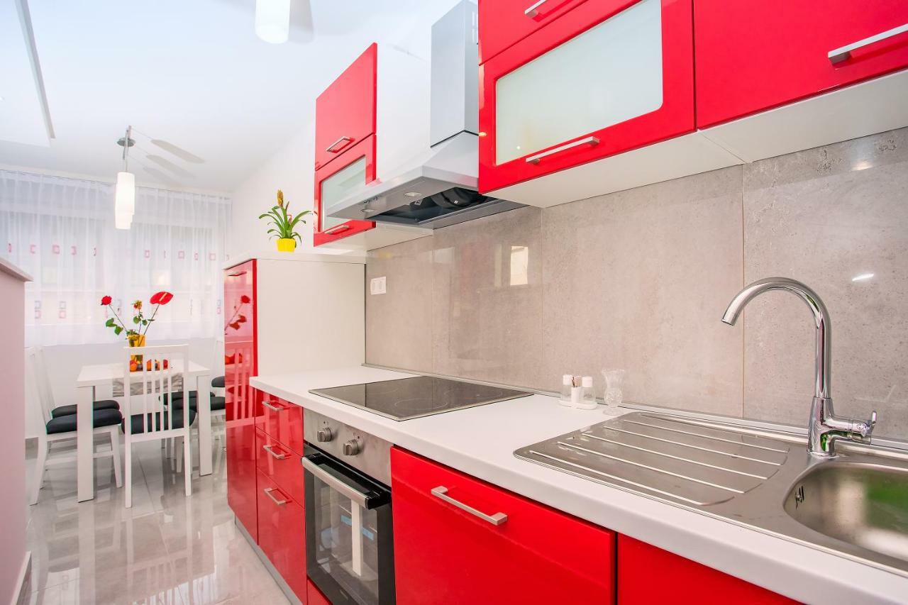 Ferienwohnung Kate Omiš Exterior foto