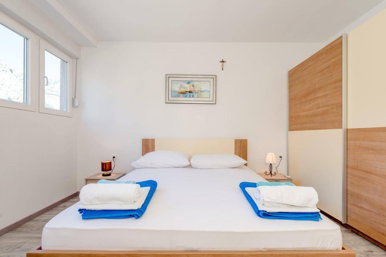 Ferienwohnung Kate Omiš Exterior foto